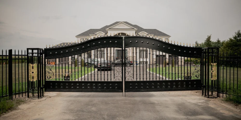 driveway-gate-1000x560